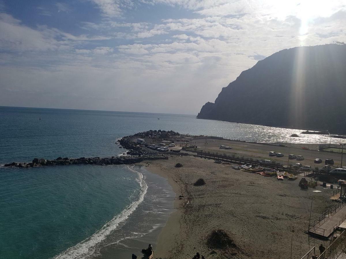 Olivia New Apt With - Ac Monterosso al Mare Exterior photo